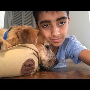 Meet your Posher, Emilio